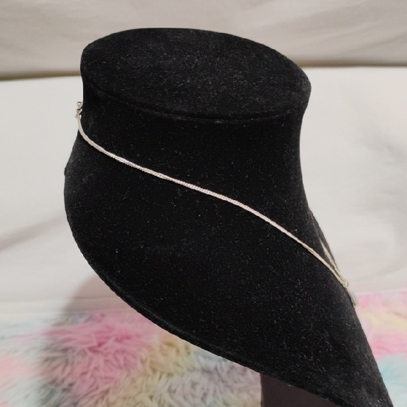 925 Sterling Silver Minimalist Green Prehnite Teardrop Necklace - Picture 4 of 9